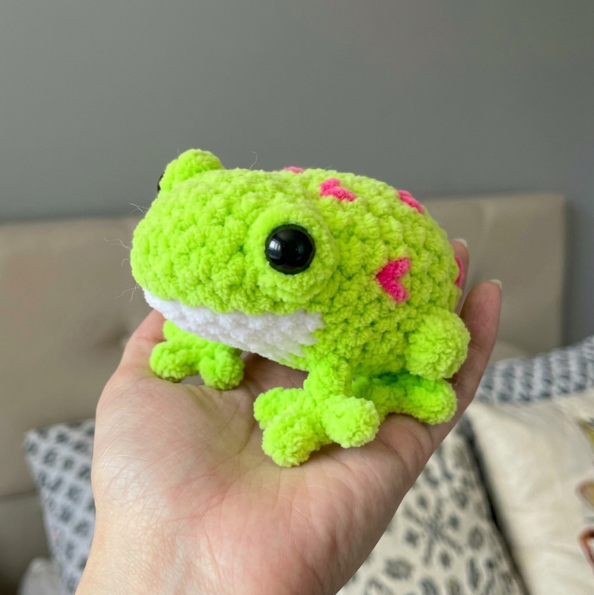 🐸🧶 Easy No-Sew Frog Crochet Pattern